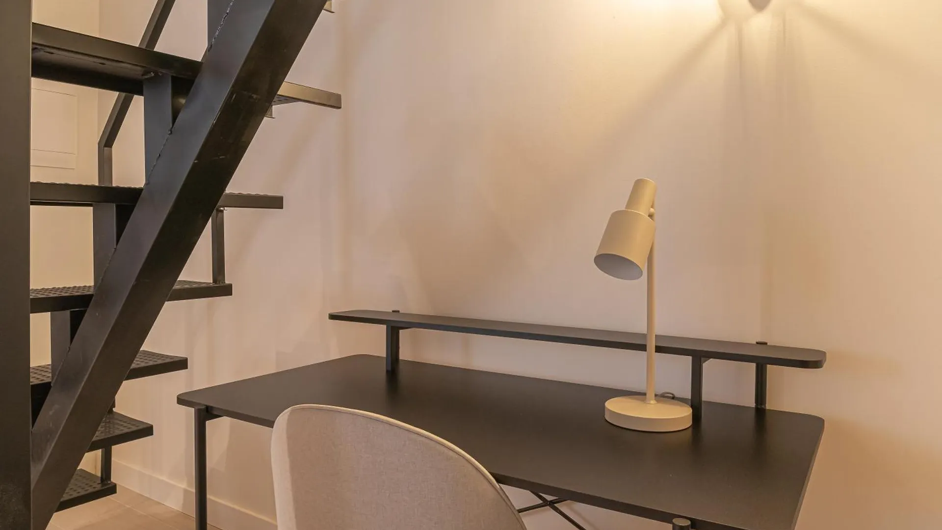 Dobo Malaga Perchel Apartment