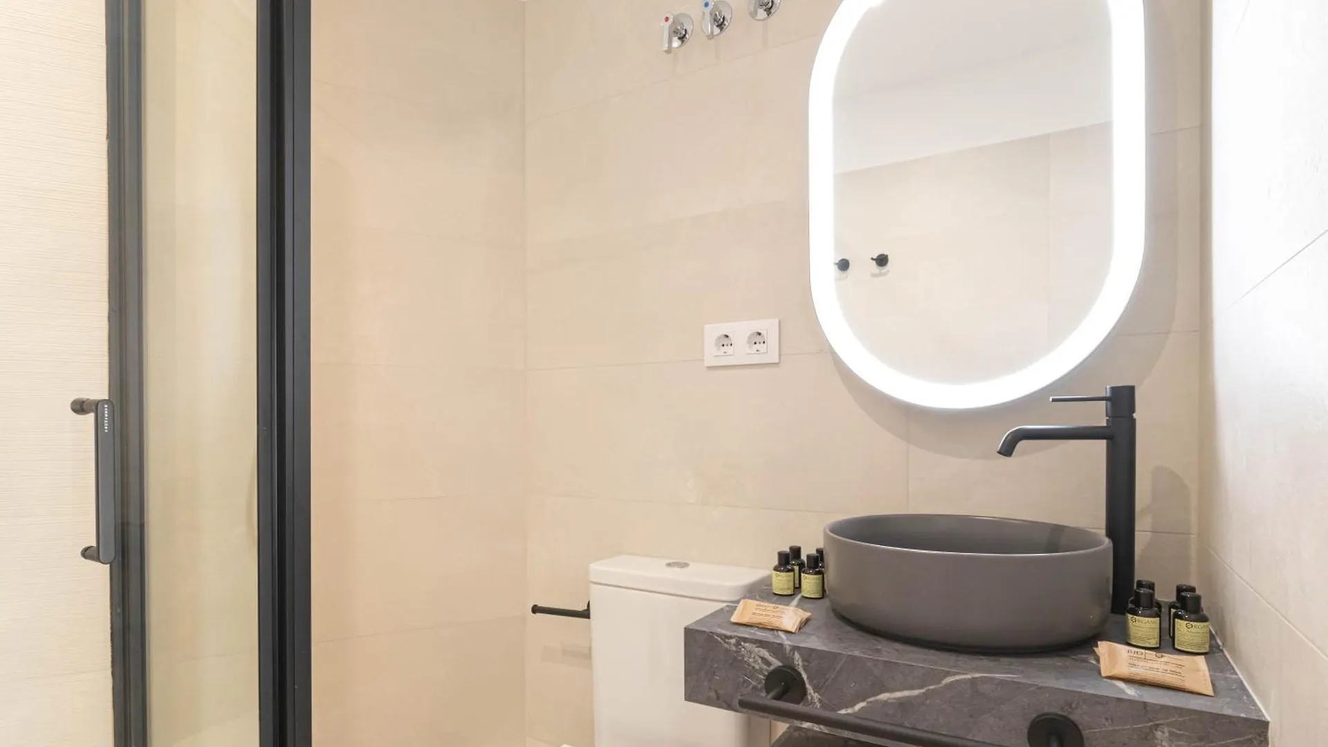 Dobo Malaga Perchel Apartment