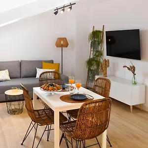 Appartement Holidays2malaga Trinidad Renovated 1 Bedroom Penthouse Close To Center, Málaga